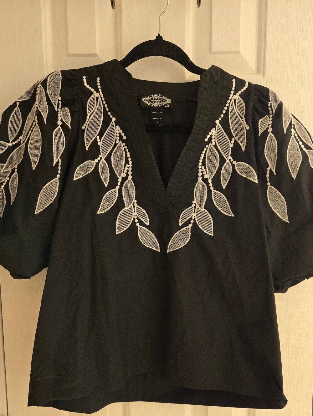 Oliver O. Black White Embroidered V-Neck Peasant Bohemian Blouse Sm NWOT